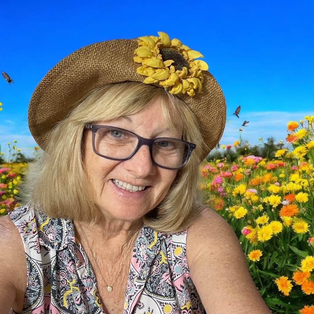 Stylish  Preowned Arlin Tan Burlap Lined Hat with Yellow Sunflower Accent